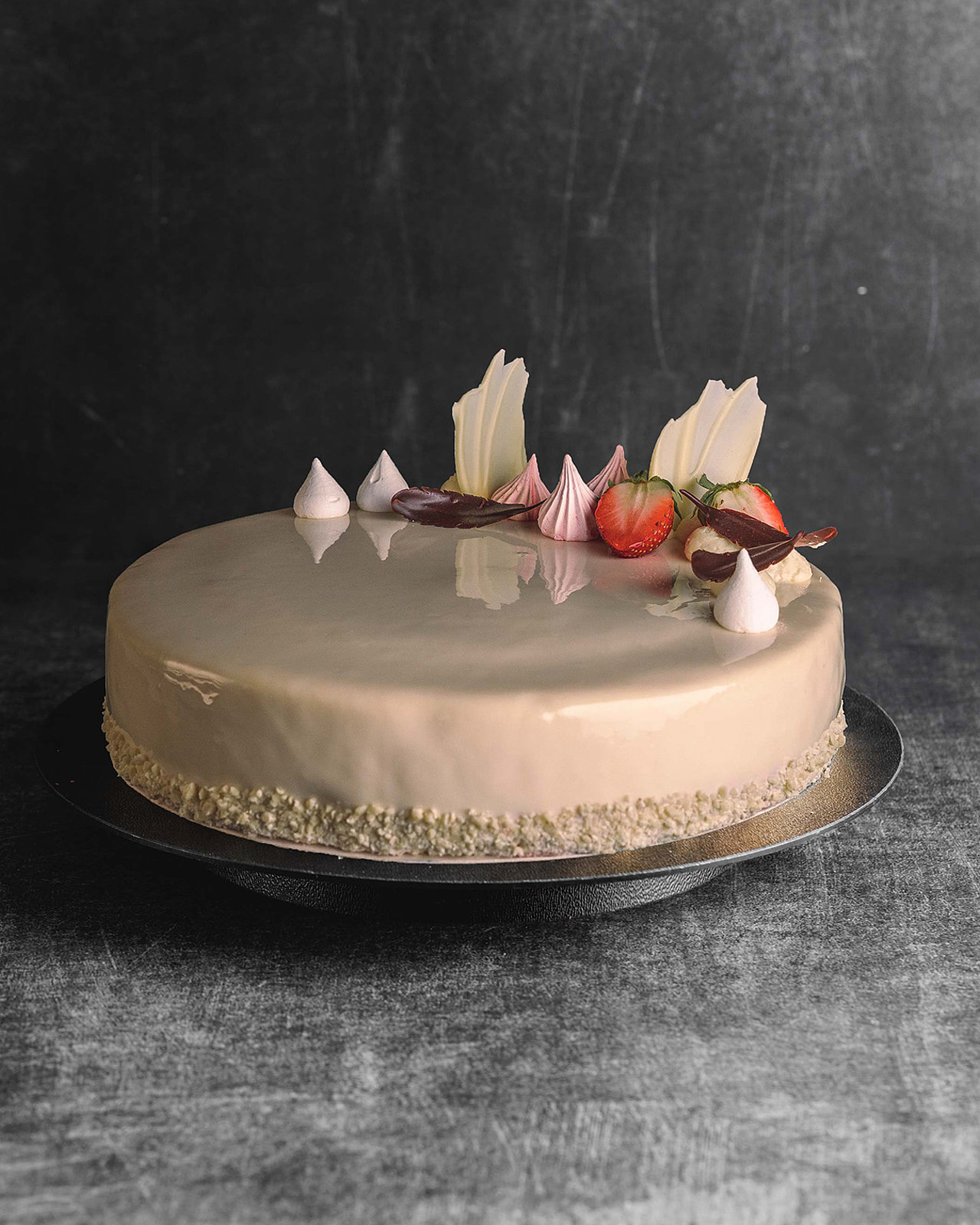 Tonka-Cassis Torte